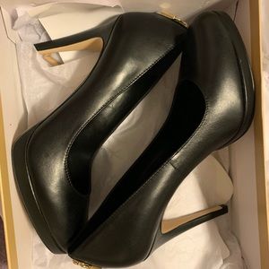 MICHAEL KORS HEELS✨